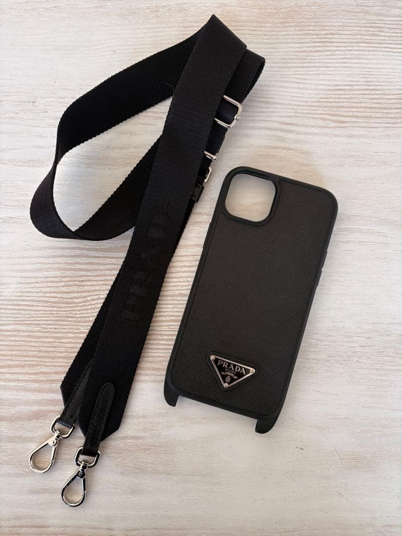 PRADA iPhone用ケース ブラック ストラップ付き