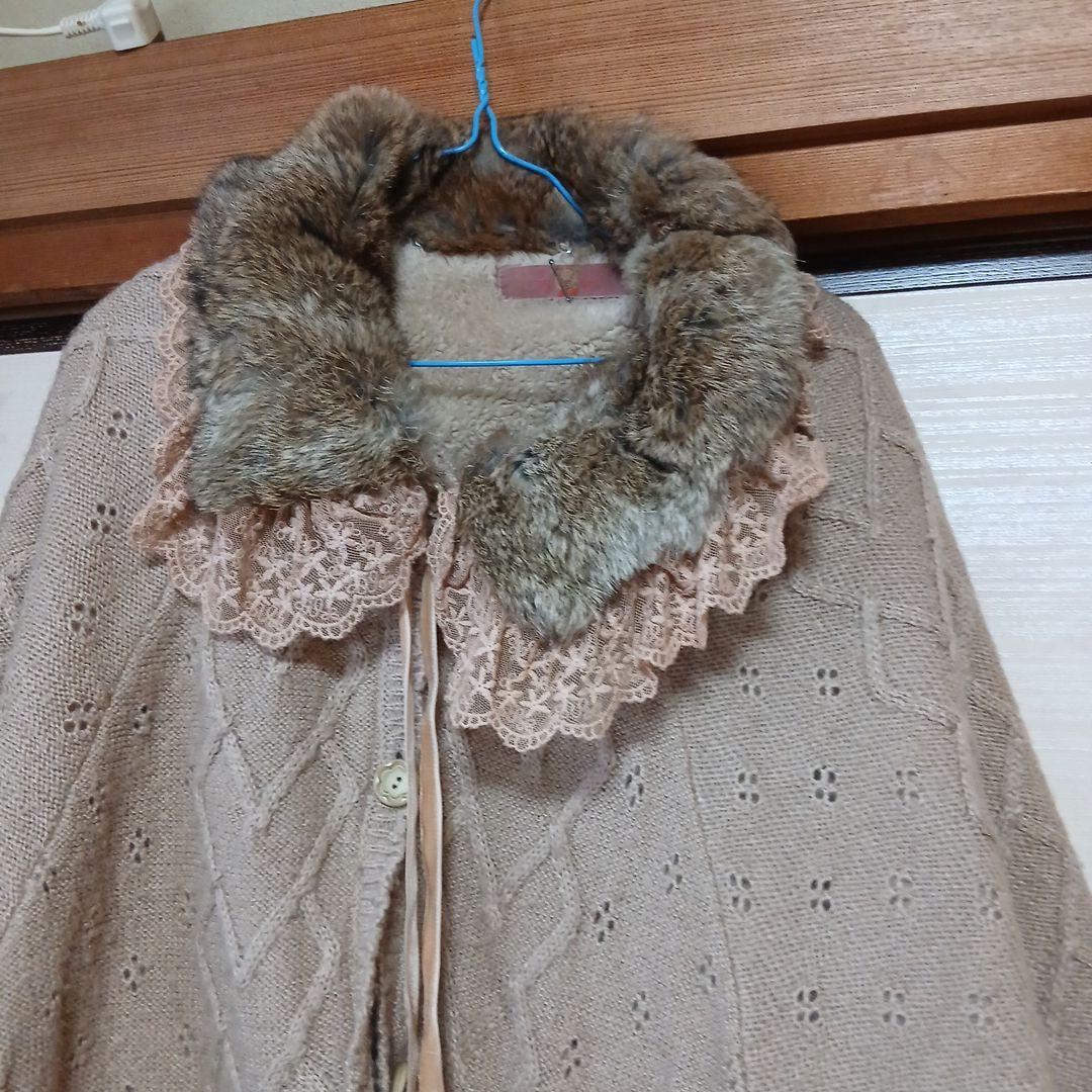 ベージュ ニット ポンチョ・ケープコート