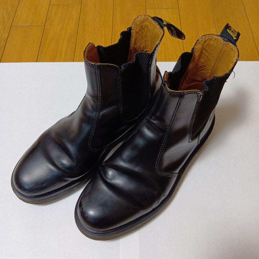 A ドクターマーチン チェルシーブーツ