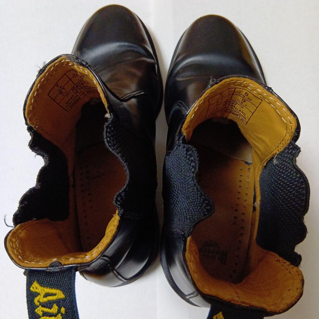 A ドクターマーチン チェルシーブーツ