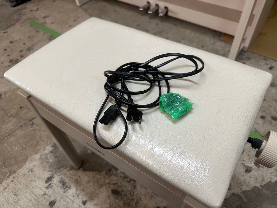 YAMAHA CLP-675WA ヤマハ 電子ピアノ 2017年製 ※直配限定