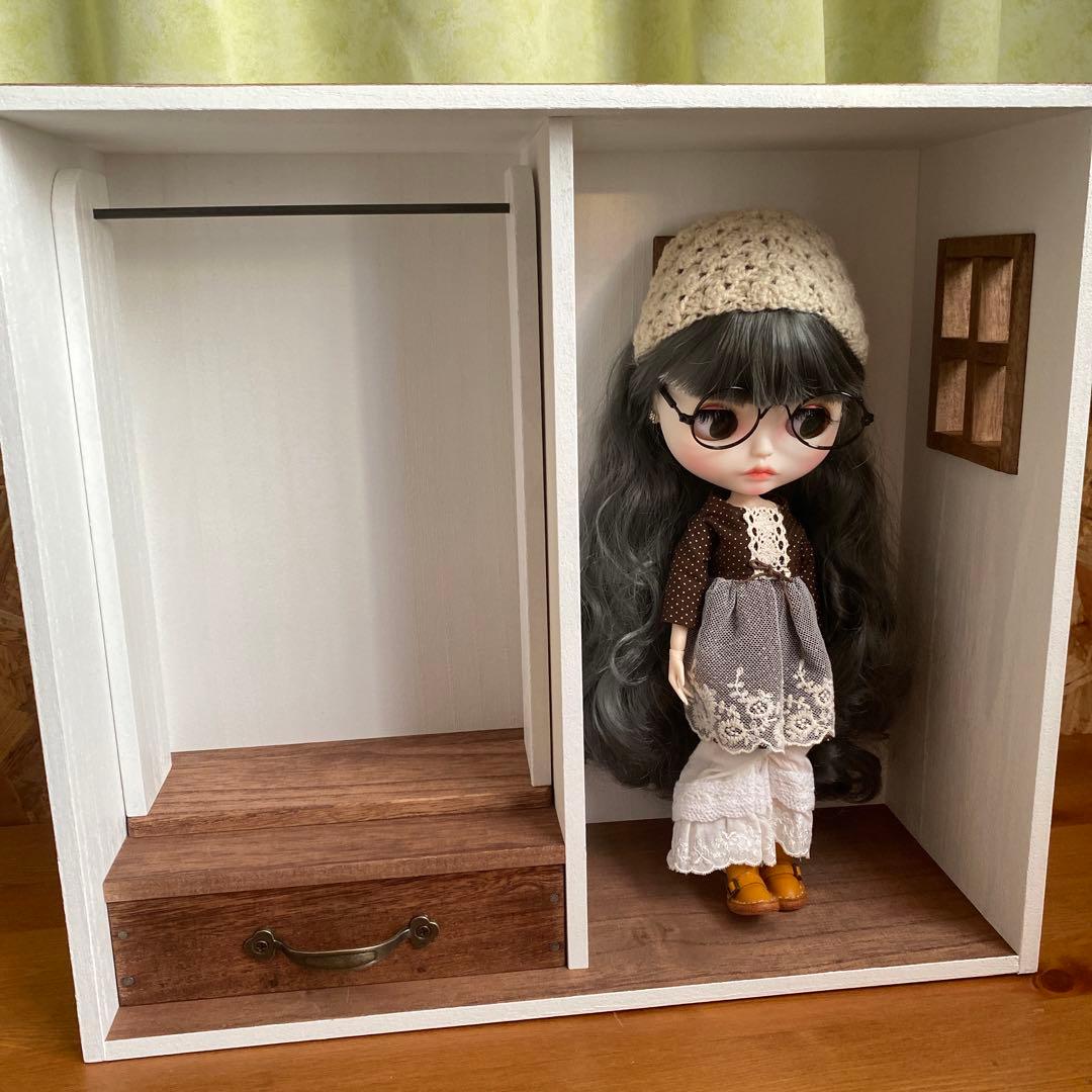 おうち型人形用木製収納ケース　ネオブライス　アイシードール　ドール用クローゼット