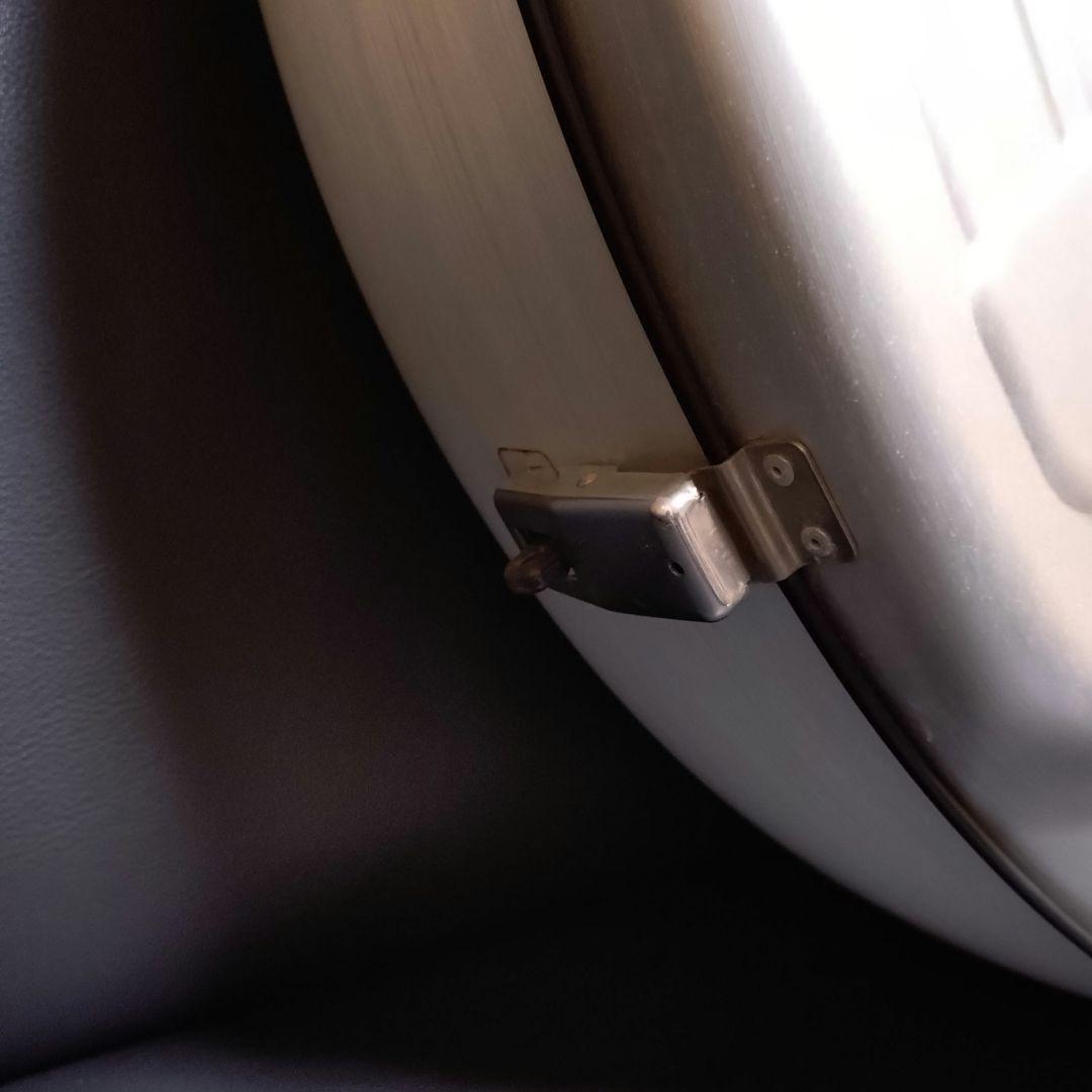 スズキ 純正 ジムニー ランドベンチャー 10型 タイヤカバー 黒 ヘコみ あり