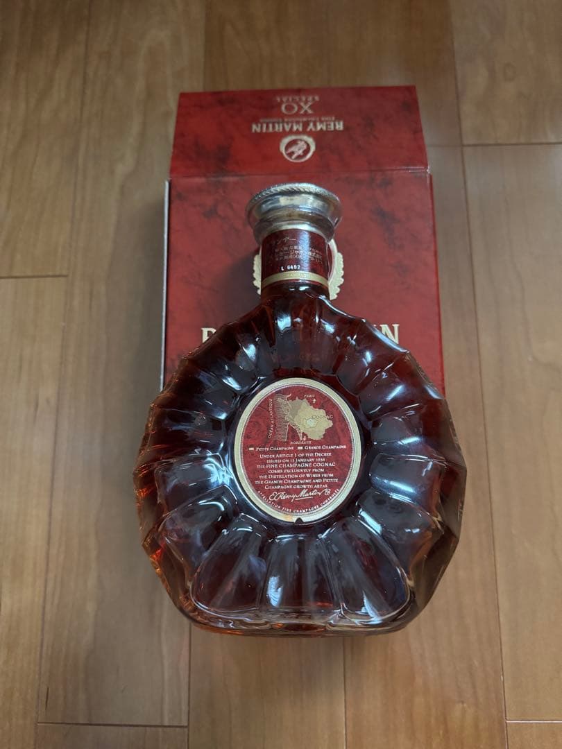 ａ。 　Hennessy (ヘネシー) XO 700ml と　レミーXO