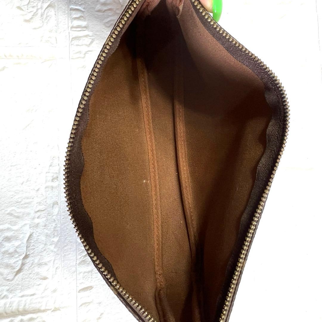 ルイヴィトン　モノグラム　アクセサリーポーチ　G金具　ポシェット　レディース