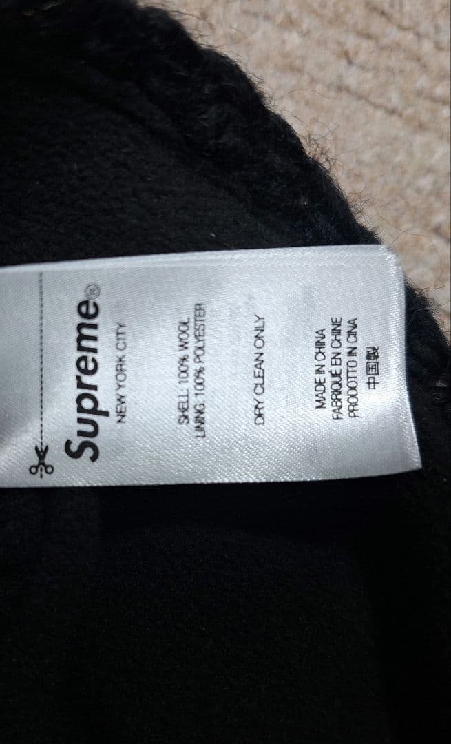 Supreme クロシェビーニー 黒