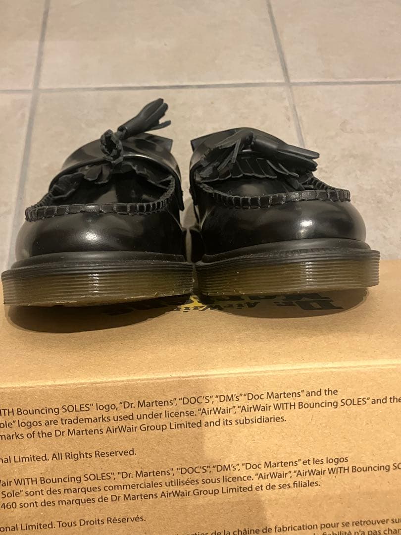 Dr. Martens タッセルローファー　Adrian