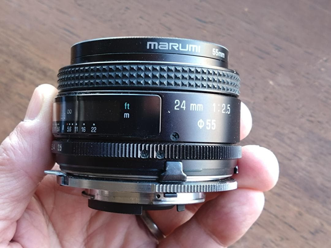 Nikon FE タムロン24mm/F2.5 付き