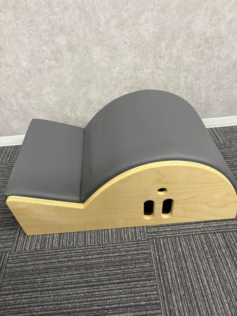 ピラティス スパインコレクター ブラック