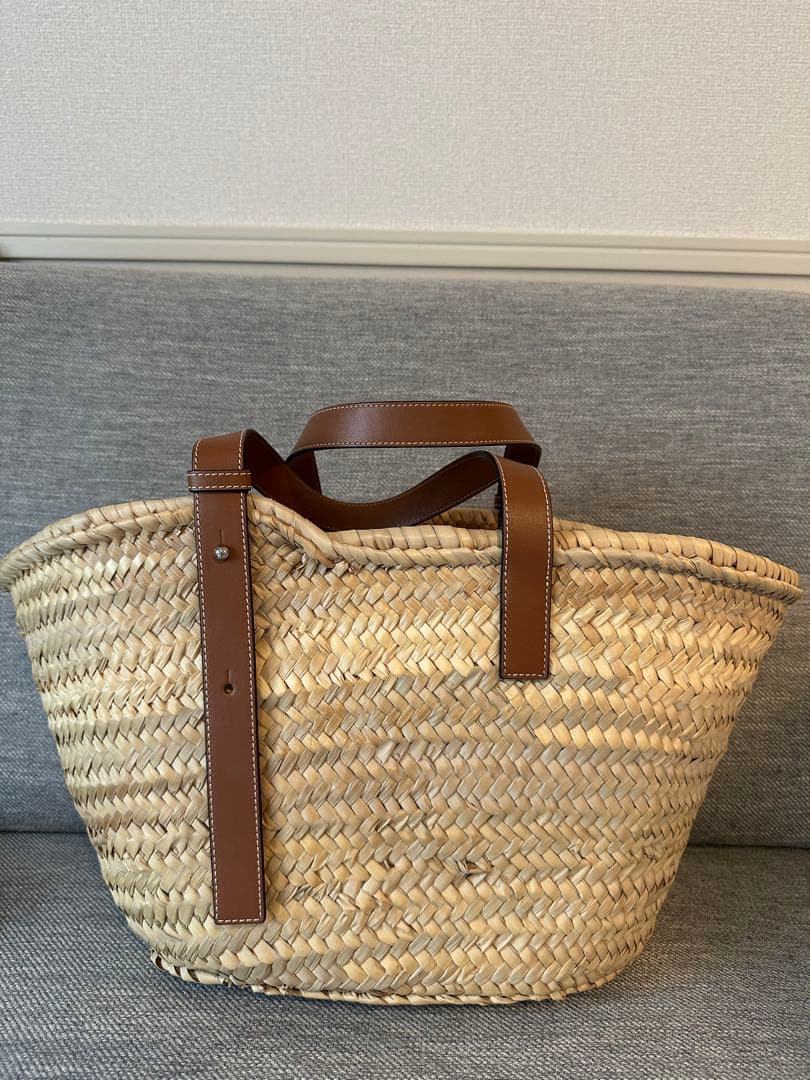 美品　ロエベ　カゴバック　mサイズ
