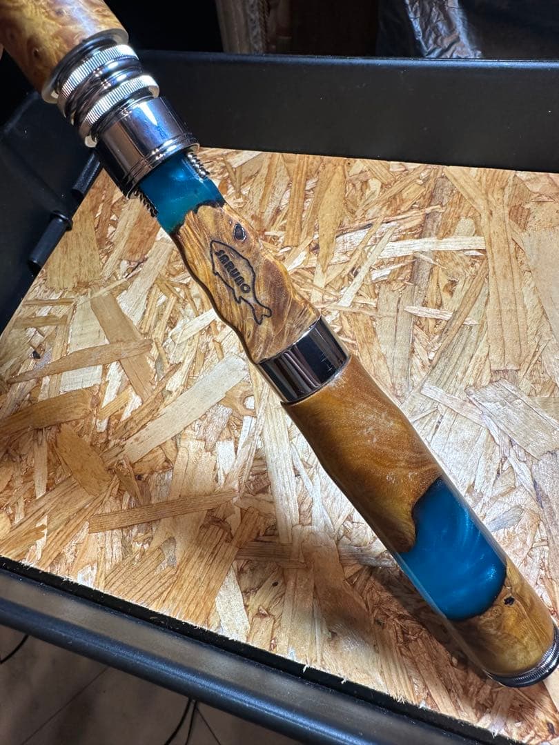 ハンドメイドグリップ　ハイブリッドウッド　トップウォーター渓流ブライトリバー