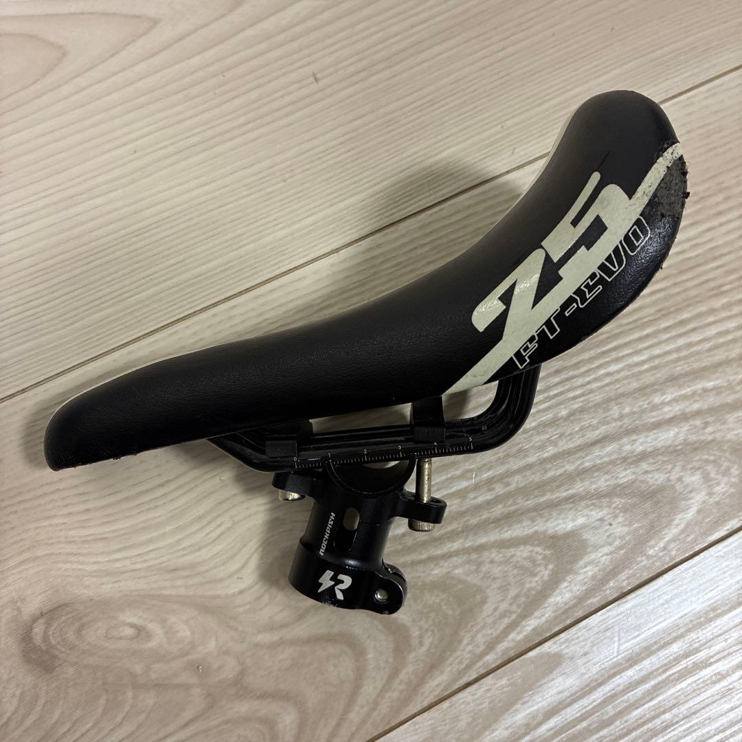 ロックフィッシュ　可変サドル　ランバイク