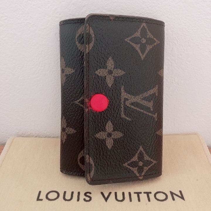 【良品】ルイヴィトン ミュルティクレ6 ホットピンク キーケース　ピンク