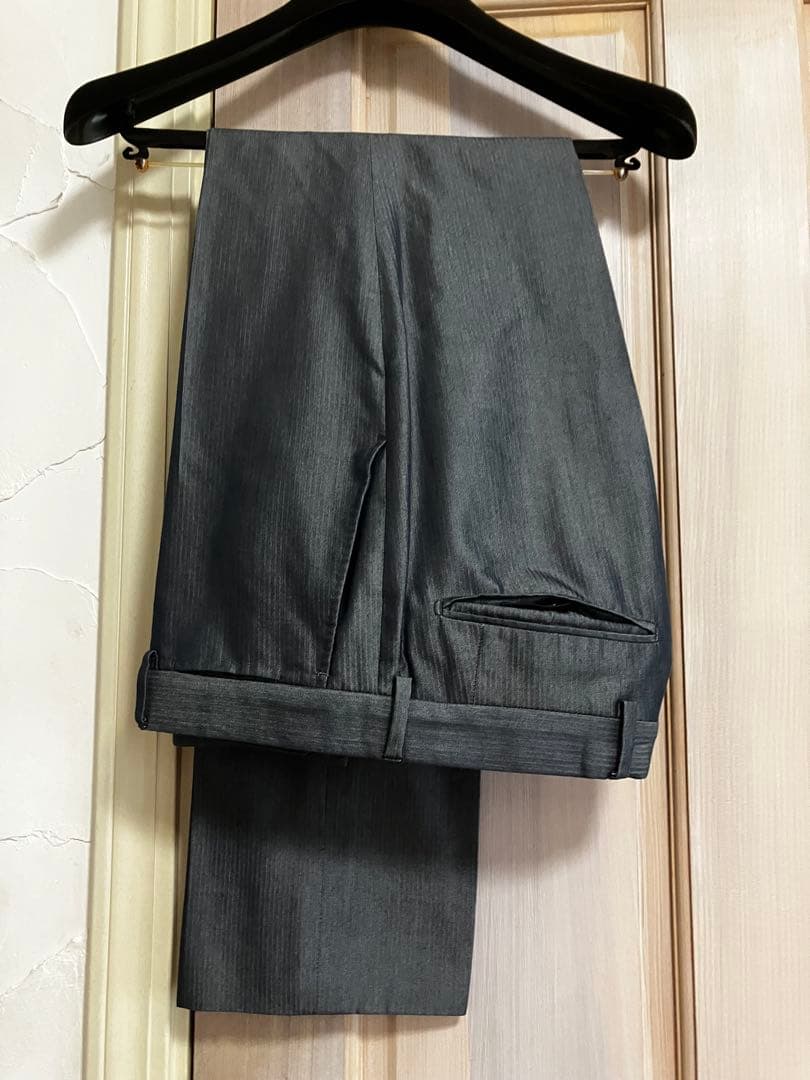 おいよ様　ルイヴィトンメンズスーツ