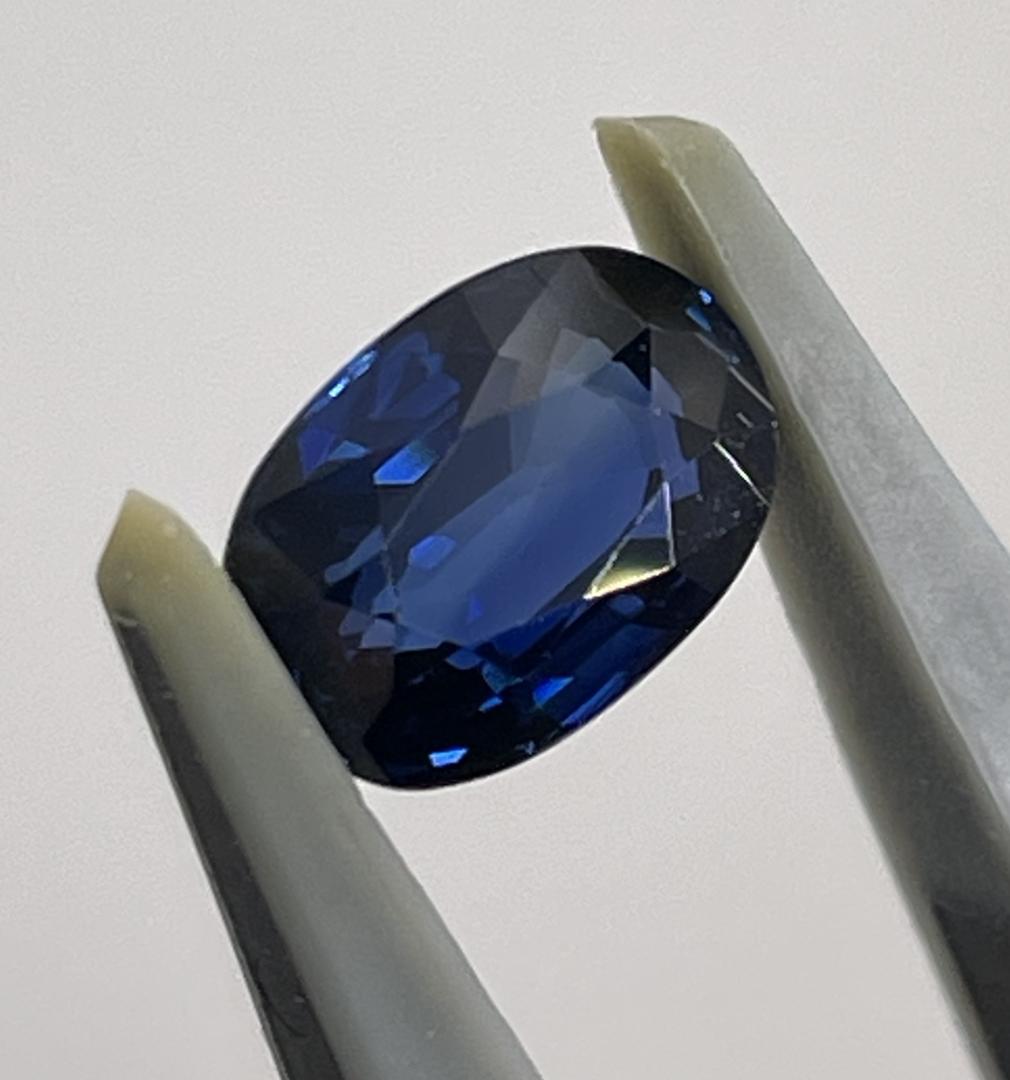 1.70CT 非加熱ブルーサファイア GIA鑑別書付