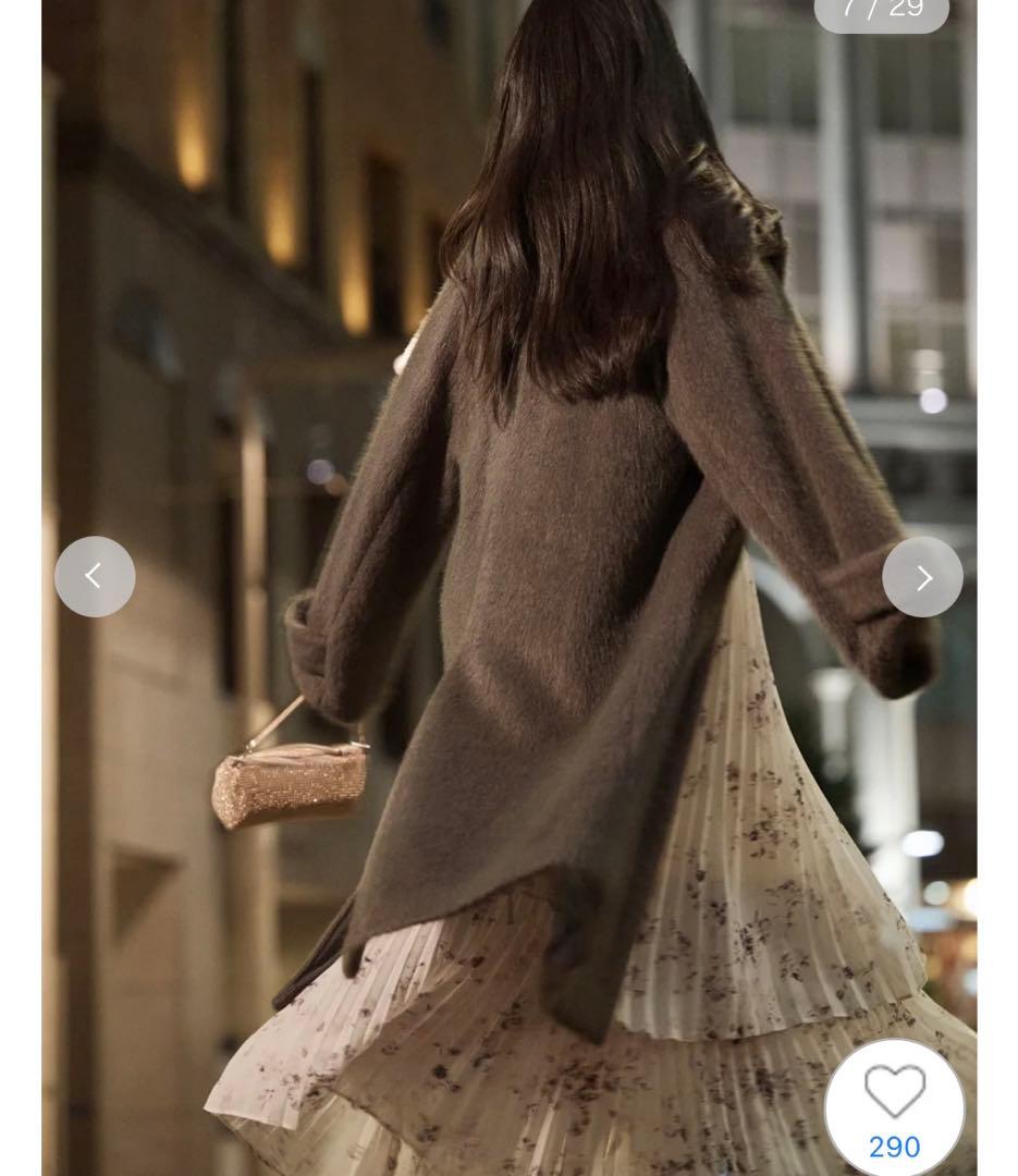 ブローチ付きシャギーロングコート