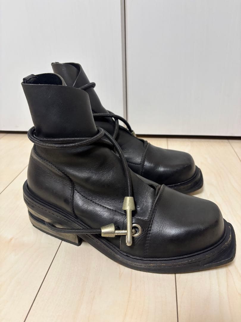 断捨離シャリ ダークビッケンバーグ　ワイヤーブーツ