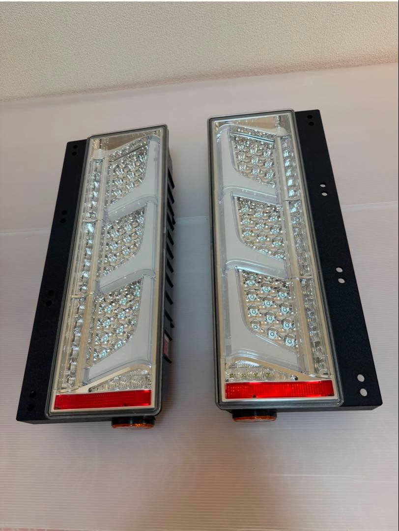 テールランプ(小糸) 2個セット