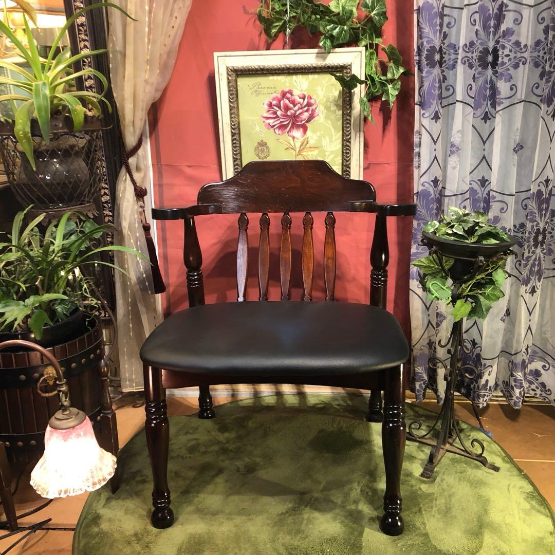 ふみL １　ヴィンテージ スピンドルレッグ　80’s ショートアームチェア