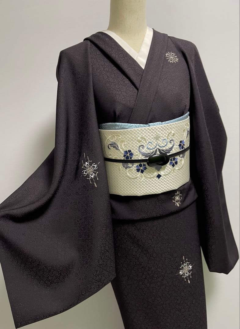 特選総刺繍飛び柄小紋着尺【総刺繍◆更紗紋意匠地】黒 ブラック