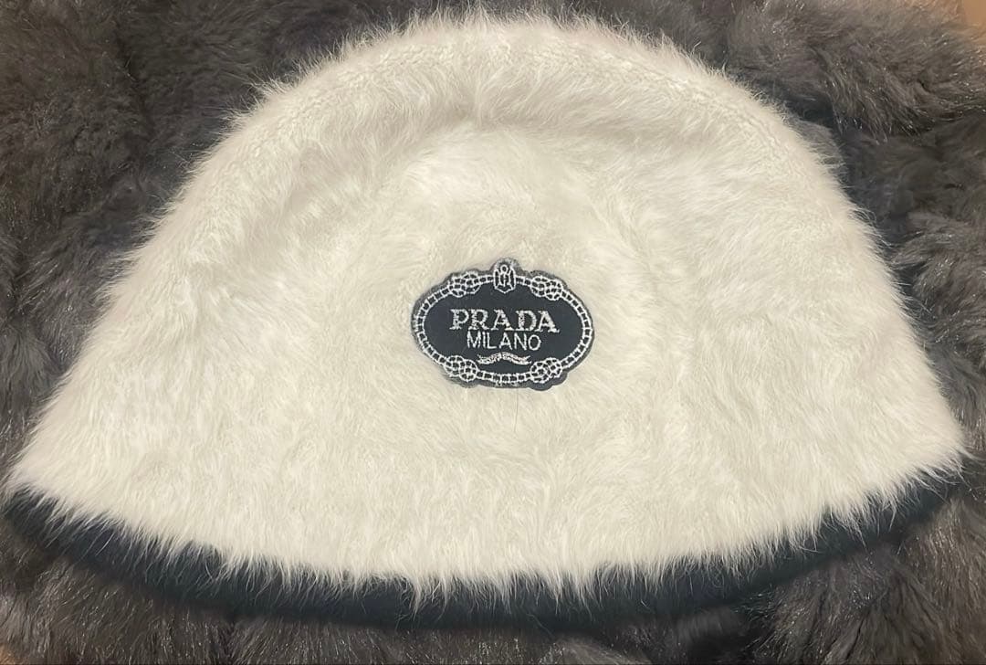 ✴︎限定お値下げ中✴︎ PRADA バケットハット　ノベルティ