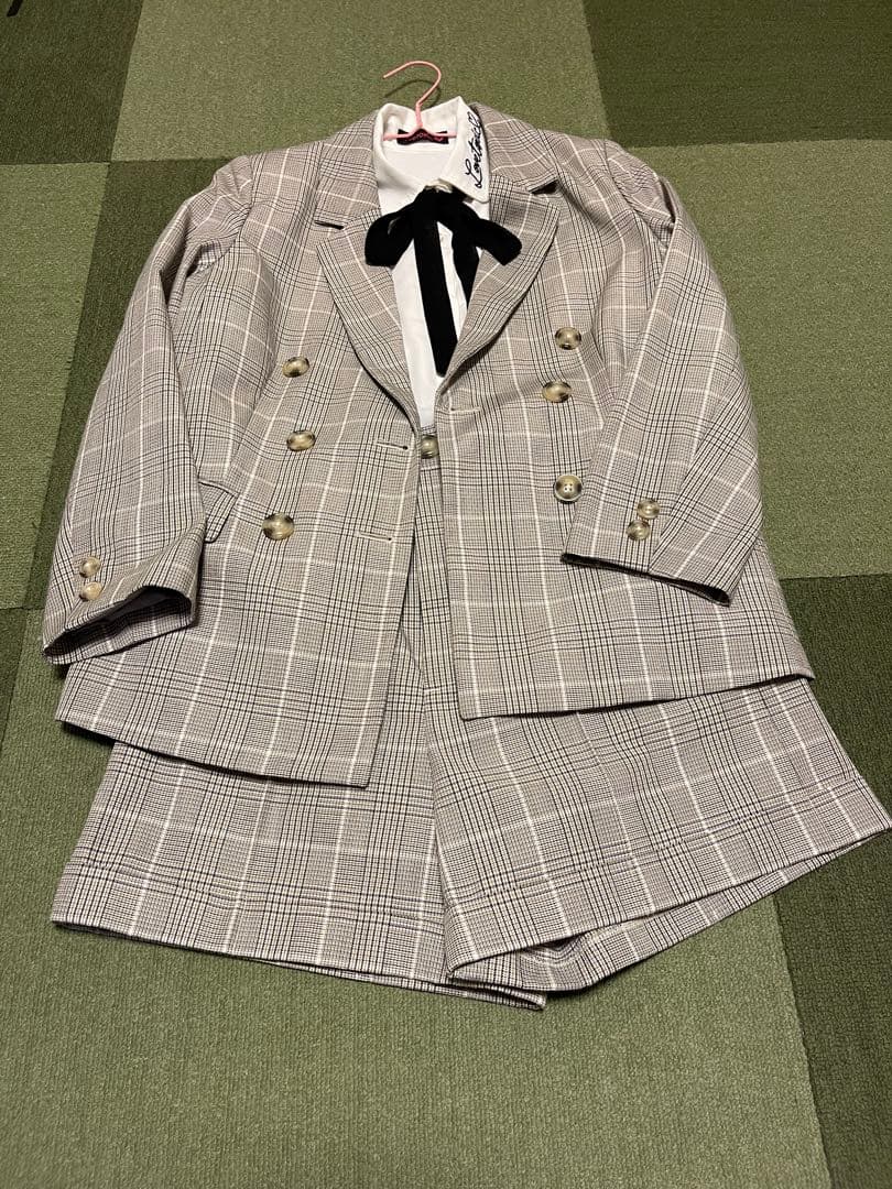 【美品】Lovetoxic ジャケットショートパンツセットアップ 卒服