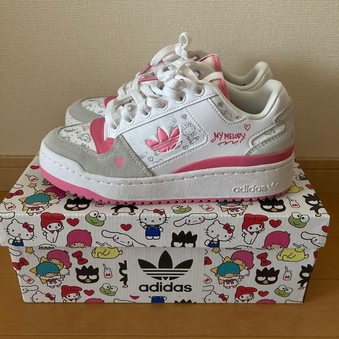 adidasアディダス　ハローキティ&フレンズ　フォーラムボールド　23.5cm