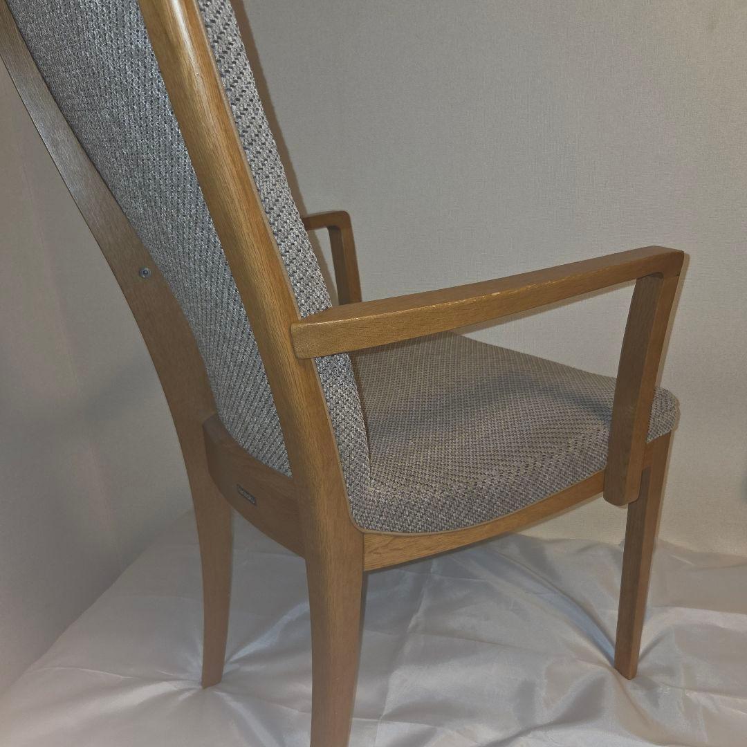 極美品 使用数回 定価9万 カリモク ダイニングチェア CT7800