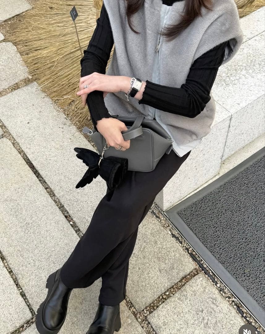 【新品未使用タグ付き】YONFA yonfaHAPPYBAG限定商品ファーベスト