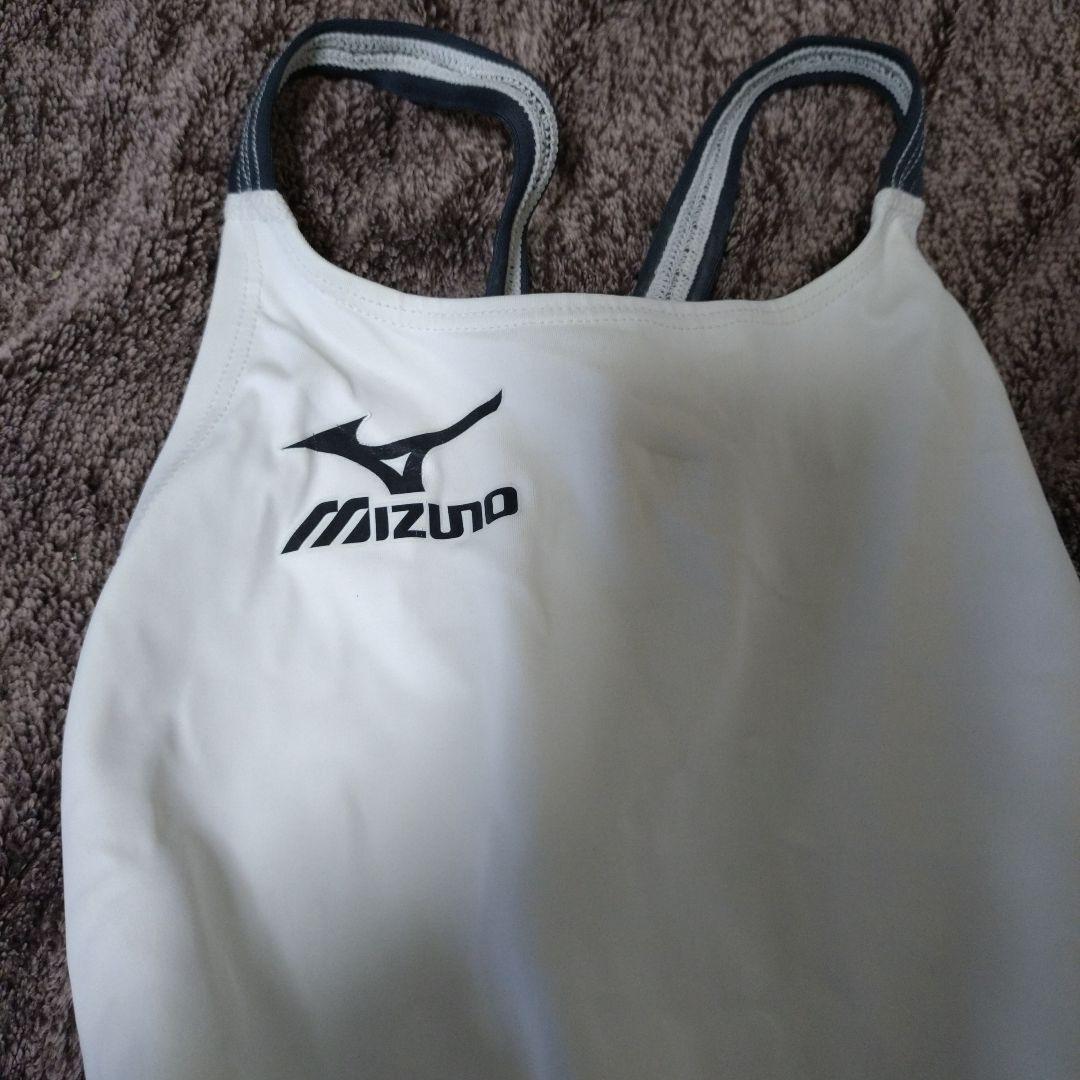 Mizuno スポーツ用水着 ホワイト 箱付き