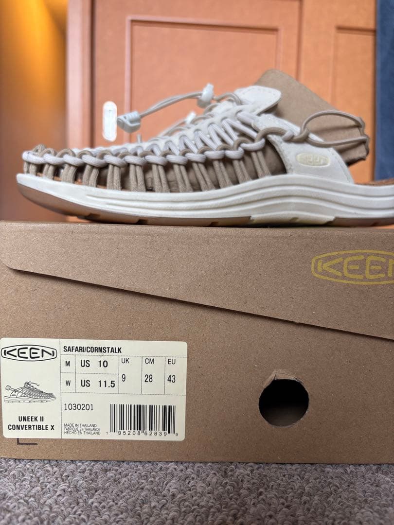 KEEN UNEEK II CONVERTIBLE X サンダル US10