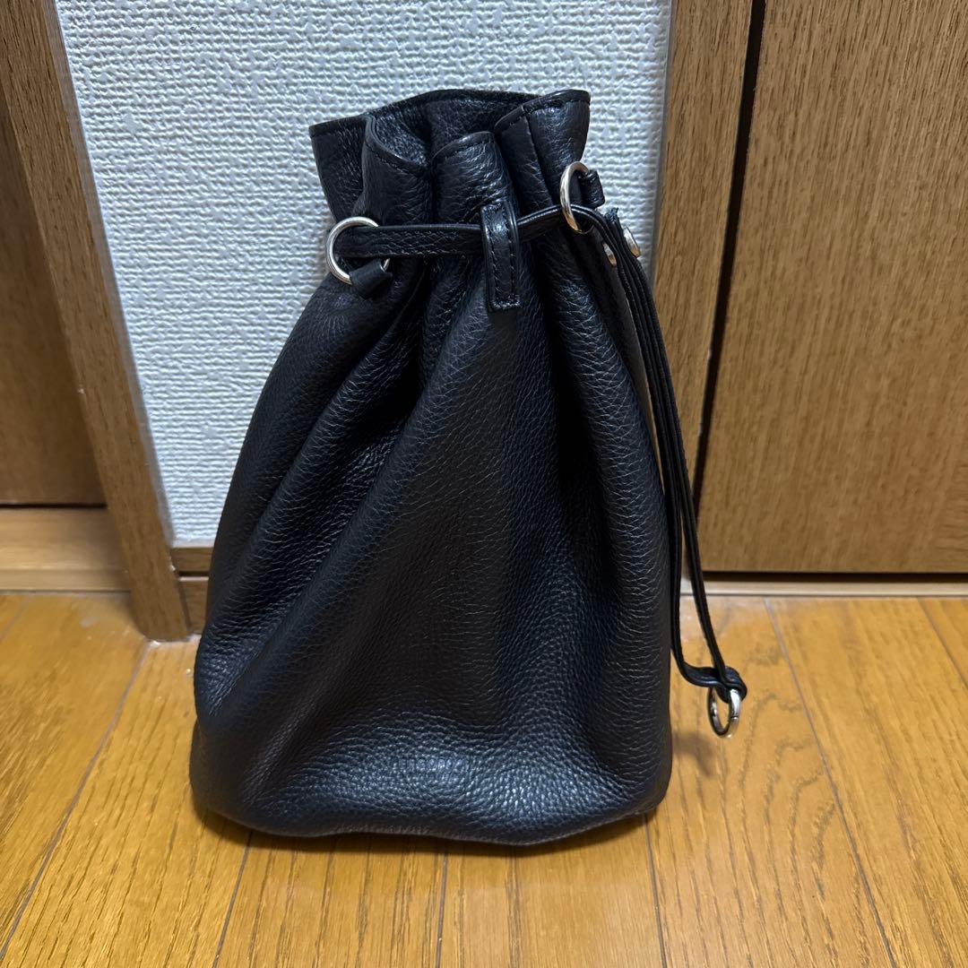 HERGOPOCH ソフトシュリンクレザー 巾着ポーチ　黒