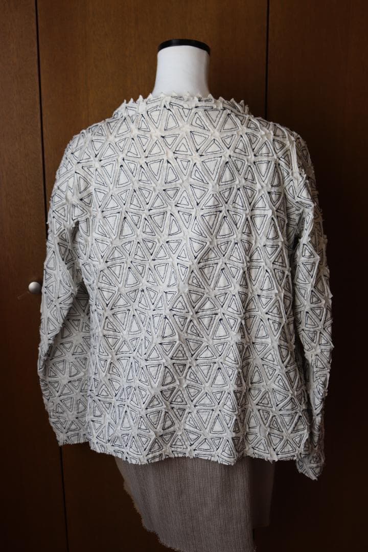 59 イッセイミヤケ　HaaT　サマー　ノーカラー　ジャケット　白