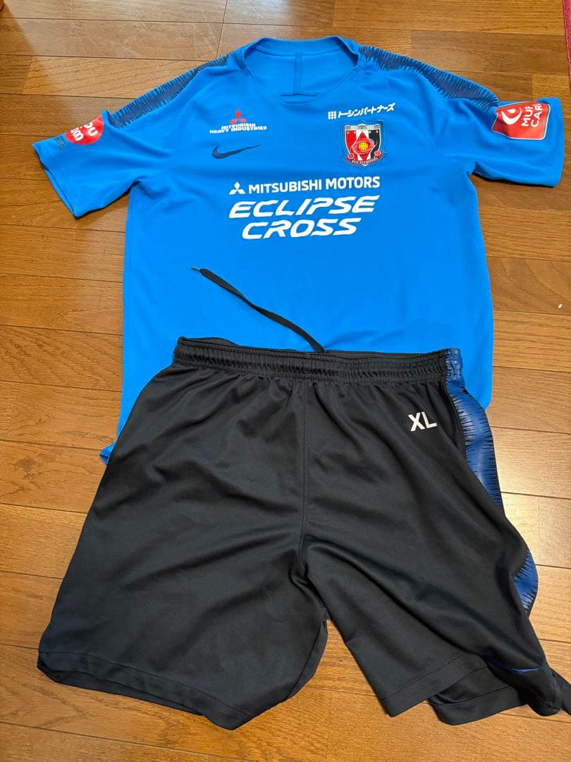 浦和レッズ　練習着