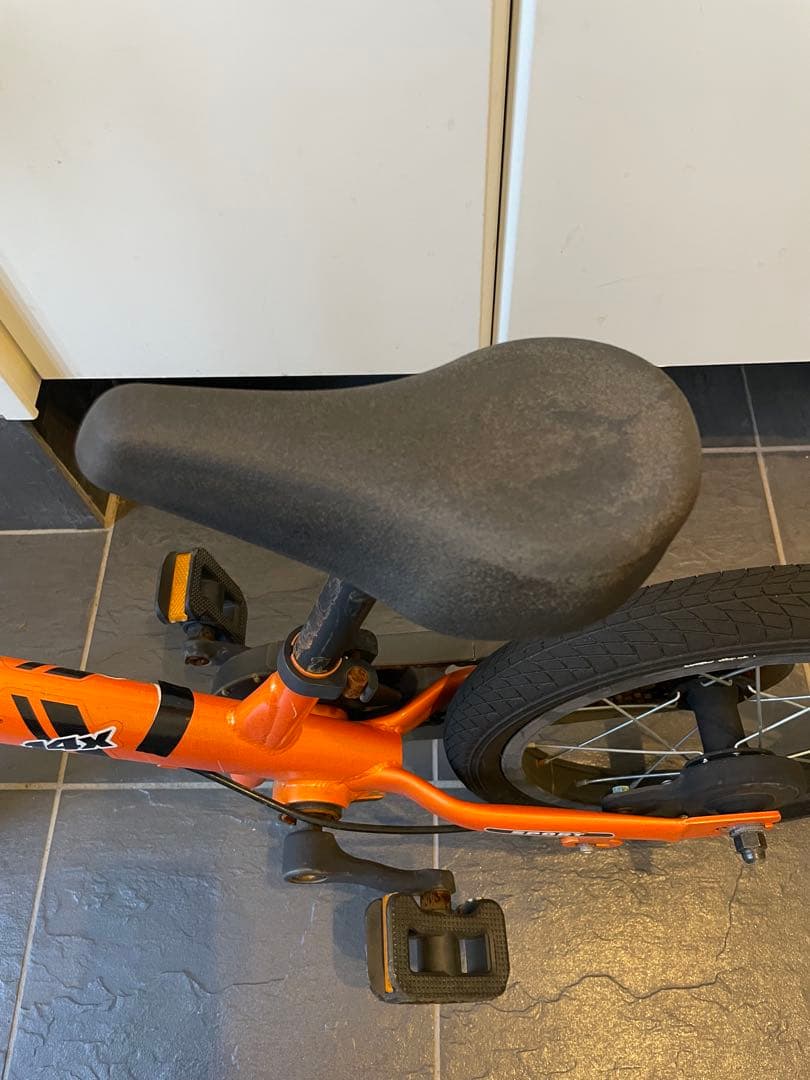 【引取限定　東京都府中市周辺 】STRIDER ストライダー 14X オレンジ