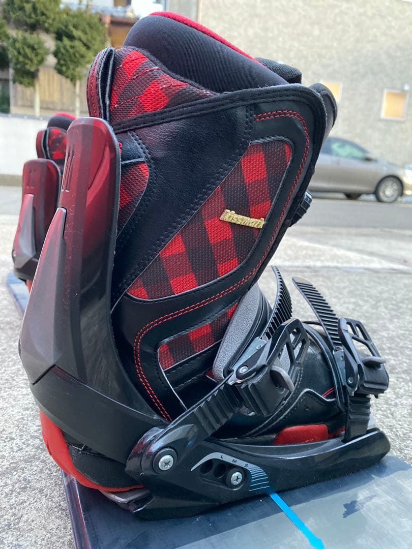 キスマーク　23.0-23.5cm ダイヤル式ブーツ