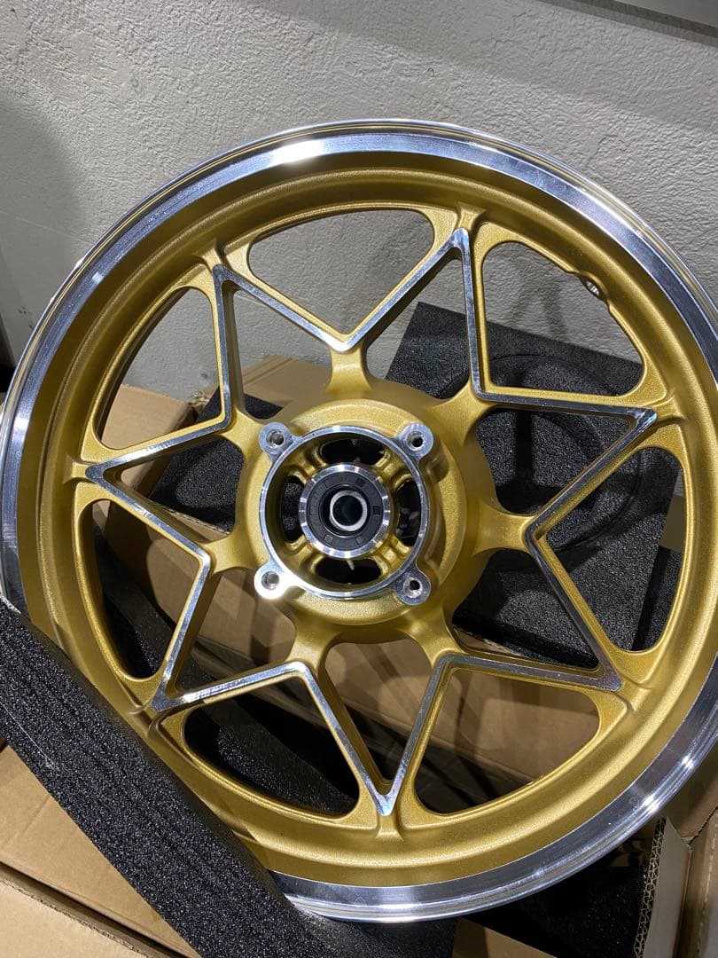 ゼファーx キャストホイール