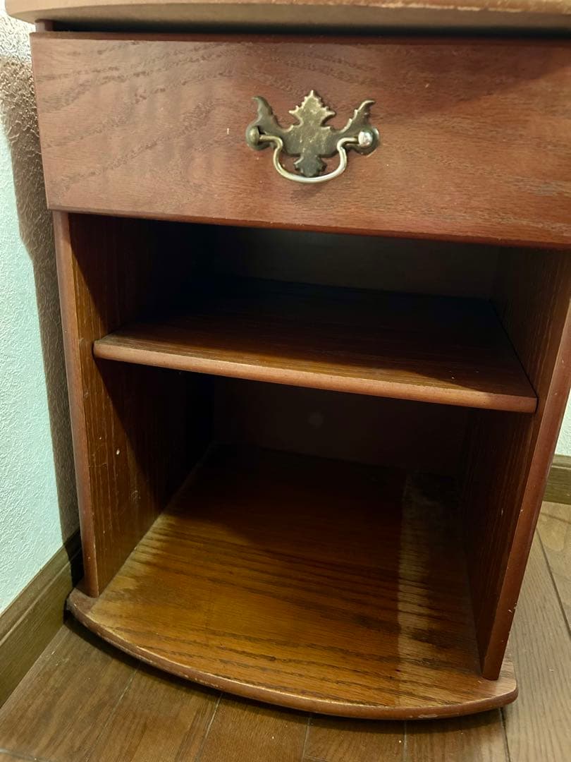 木製サイドテーブル 引き出し付き