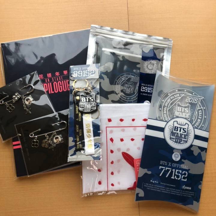BTS 防弾少年団 公式グッズ まとめて①