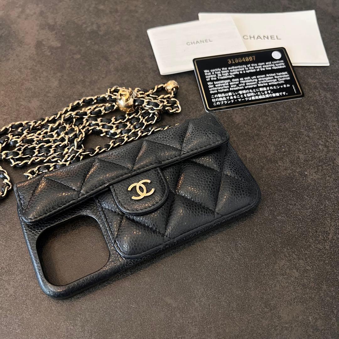 【美品】CHANEL シャネル キャビアスキン iPhone13pro ケース