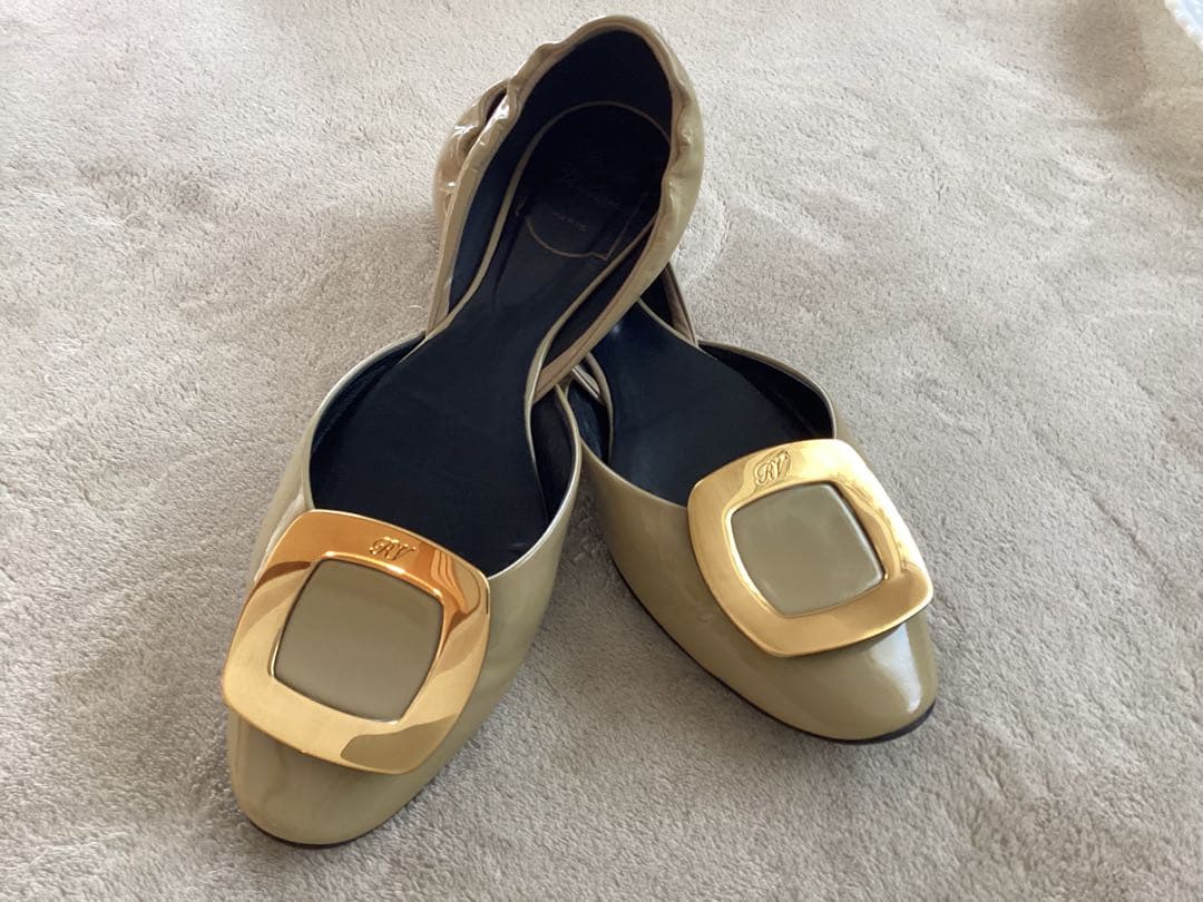 ロジェヴィヴィエ　CHIPS フラットパンプス　37