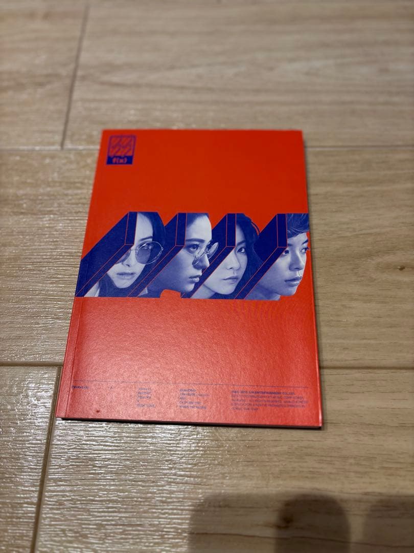 f(x) 4 Walls トレカ付き