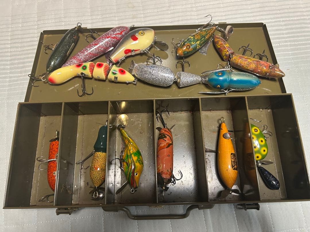 EVIS 道楽　ルアーセット　箱