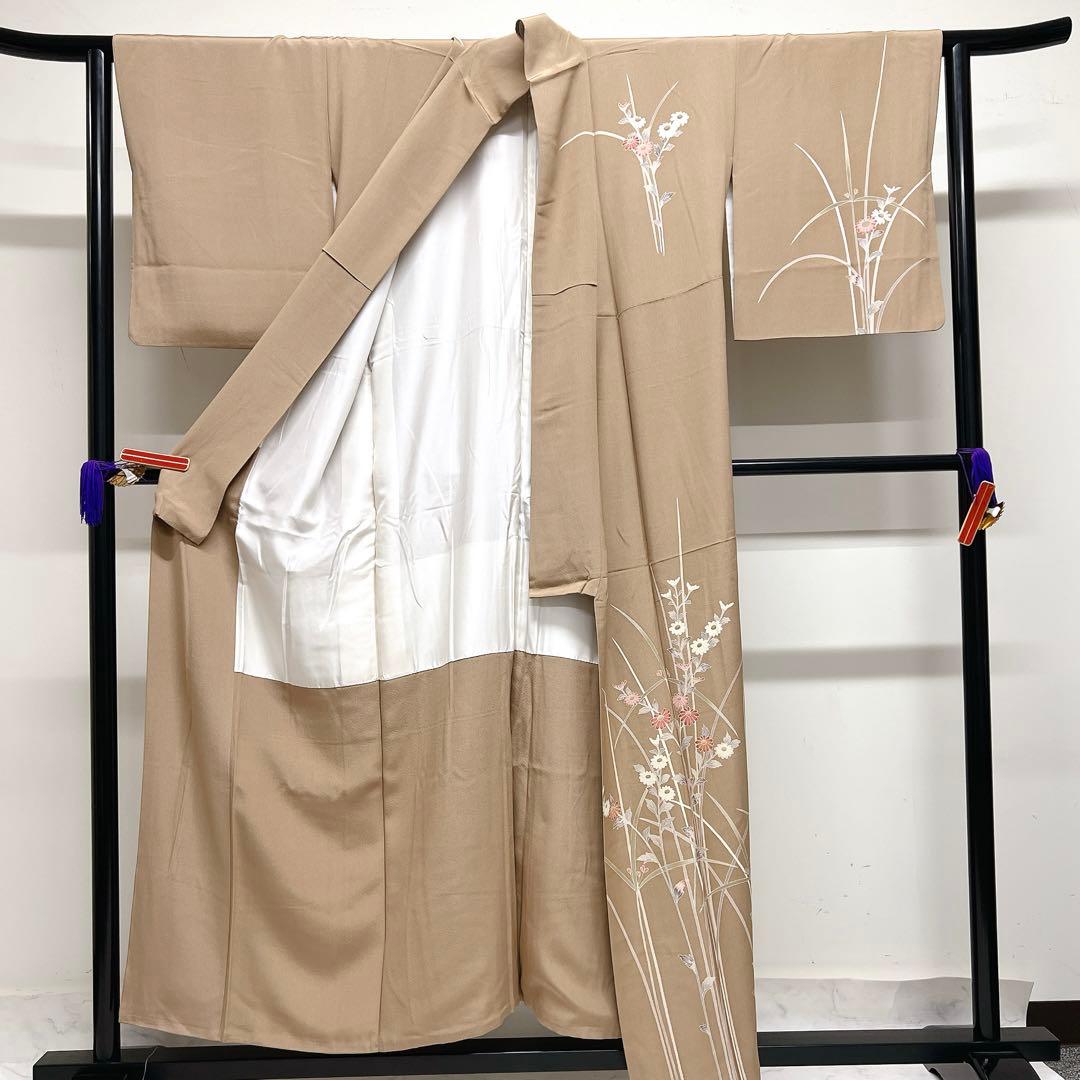 作家もの　付け下げ　花模様　着物　001k