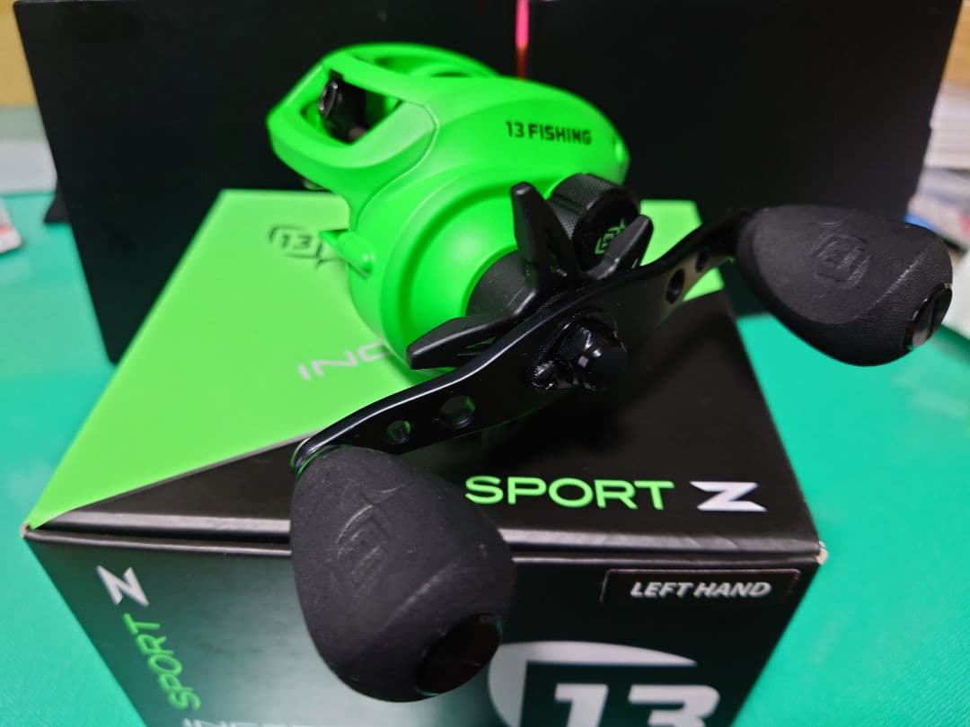 13 FISHING インセプションスポーツ Z 左手用 グリーン