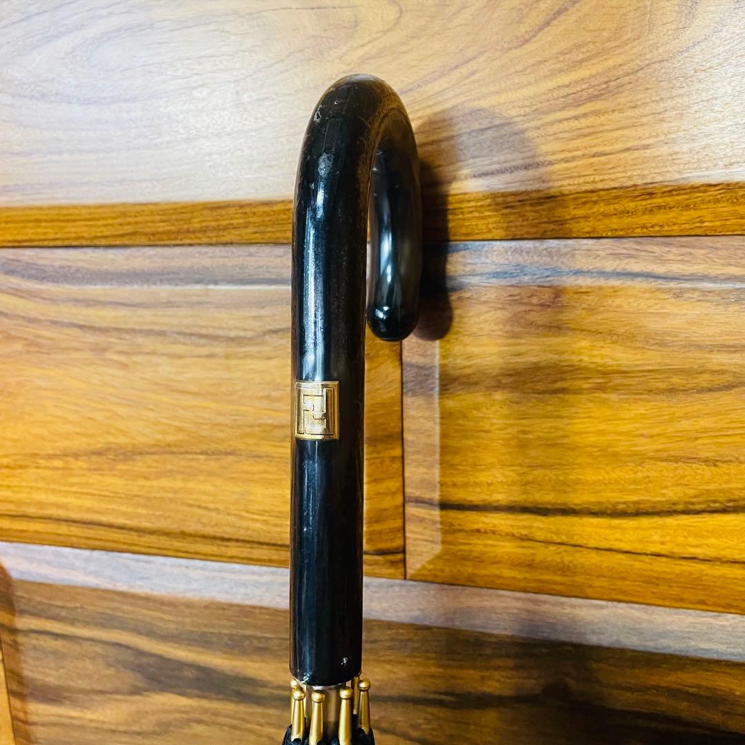 新品未使用 FENDI フェンディ ズッカ柄 傘 手開き式 黒 ブラック 長傘