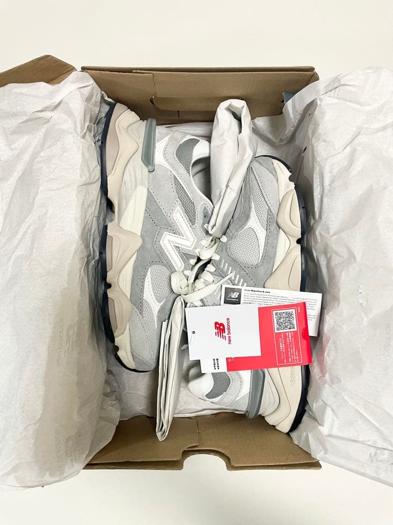 ニューバランス　スニーカー　グレー/ホワイト　9060