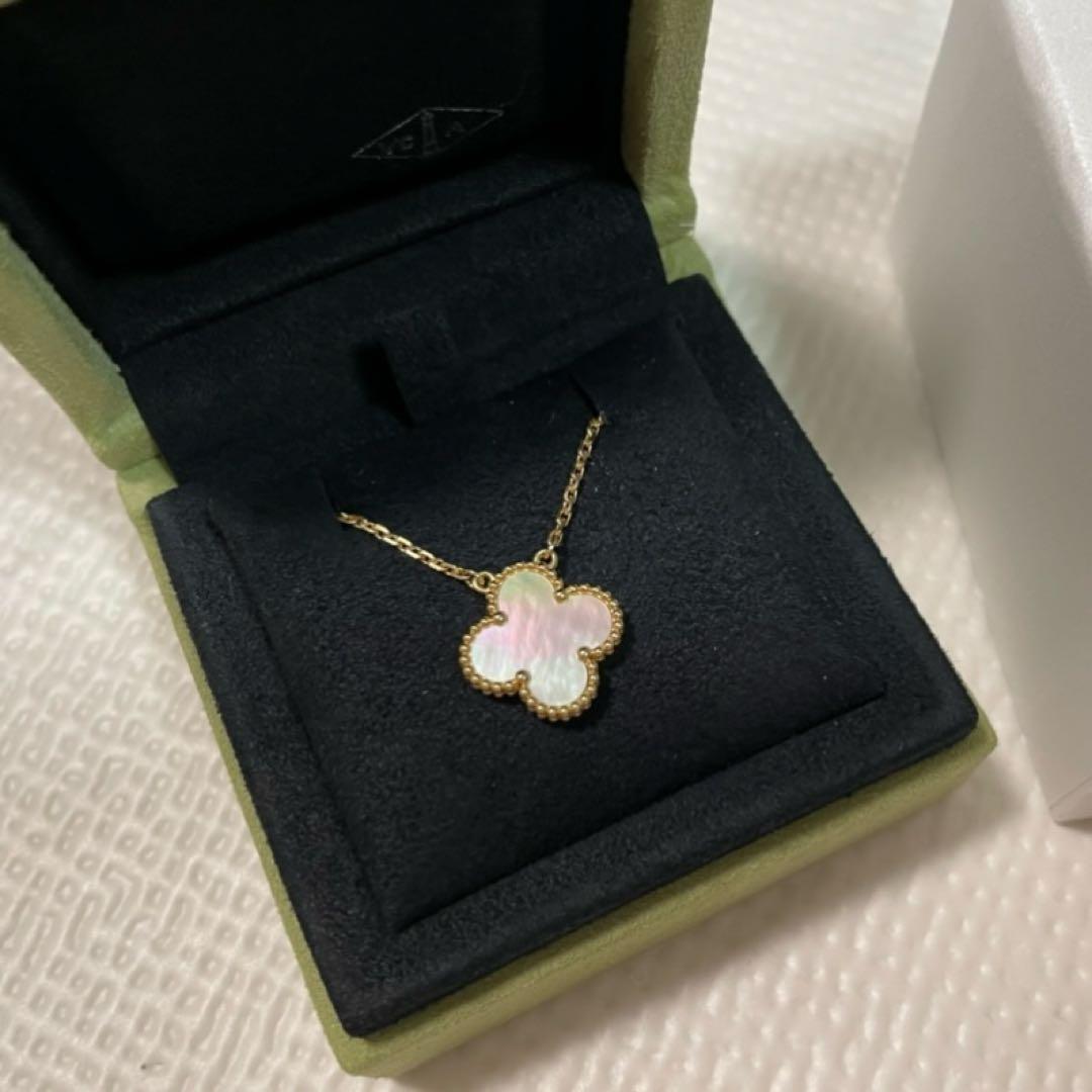 van cleef & arpels アルハンブラネックレス