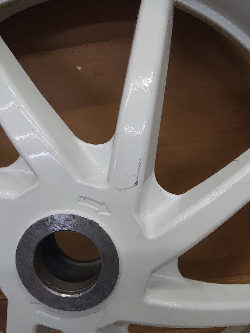 VFR 400 NC30 リアホイール