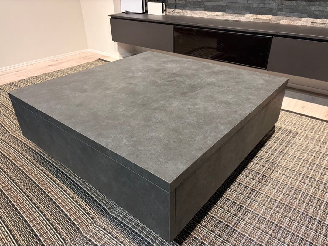 モルタルブラック センターテーブル (90x90)